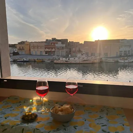 Old Port La Marina - Luna